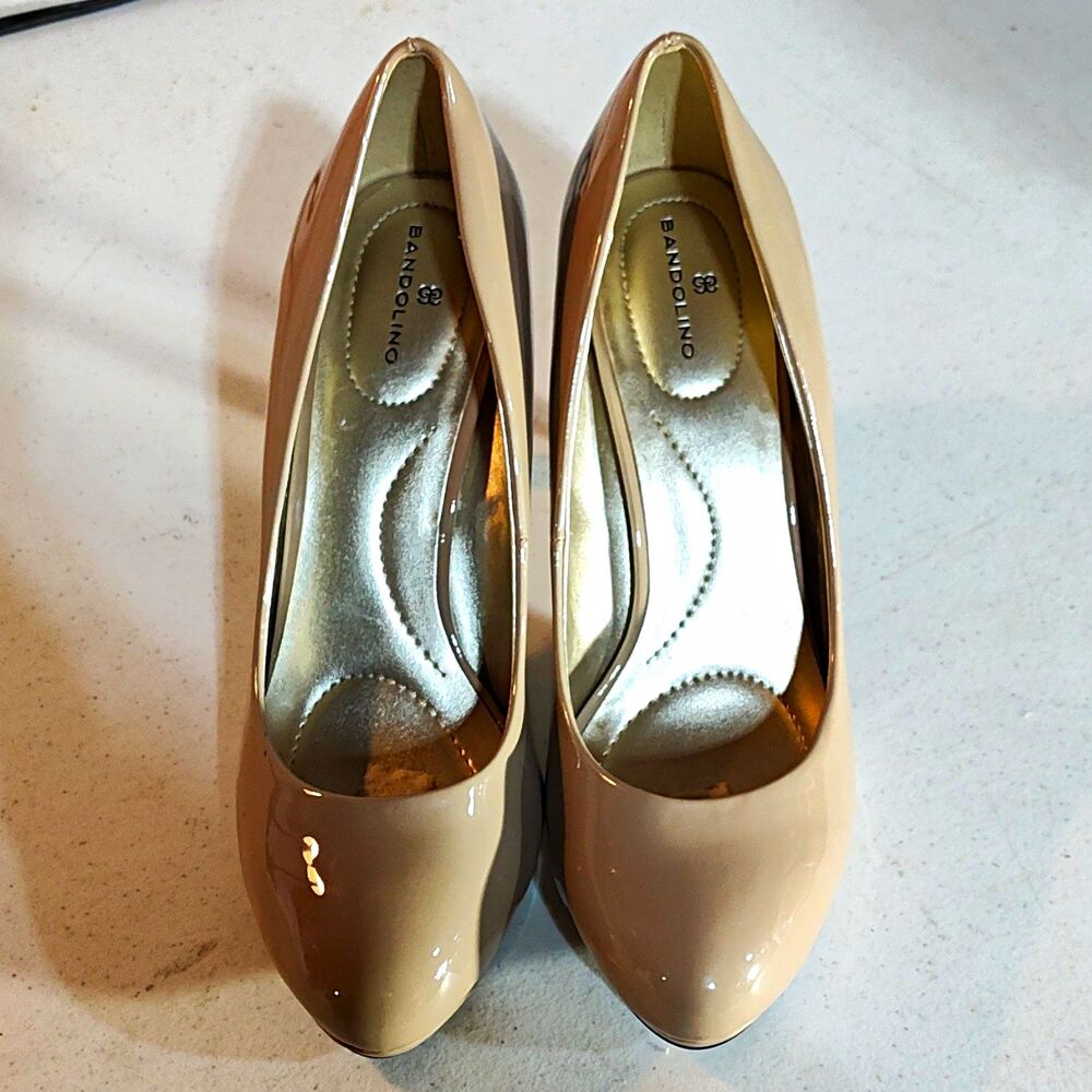 Bandolino Beige Patent Leather Round Toe Stiletto Pumps Slip On US 7.5 M 1363